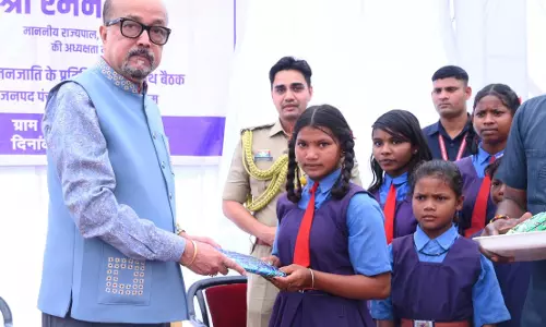हर घर में पढ़ाई का एक कोना हो, तभी बच्चे आगे बढ़ेंगे : राज्यपाल रमेन डेका