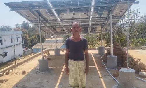 राजमन नाग बने मिसाल, पीएम सूर्य घर योजना से घर की छत पर उगाई बिजली राजमन नाग बने मिसाल, पीएम सूर्य घर योजना से घर की छत पर उगाई बिजली