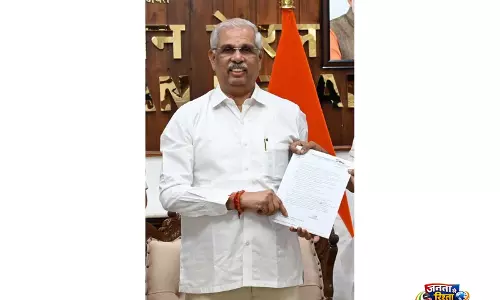 केरल के राज्यपाल Vishwanath Arlekar ने PM मोदी की अपील के बाद आधिकारिक काफिला घटाया