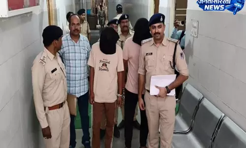 BREAKING: हथियार तस्करी पर बड़ी कार्रवाई, सात देसी पिस्टल के साथ दो गिरफ्तार BREAKING: हथियार तस्करी पर बड़ी कार्रवाई, सात देसी पिस्टल के साथ दो गिरफ्तार