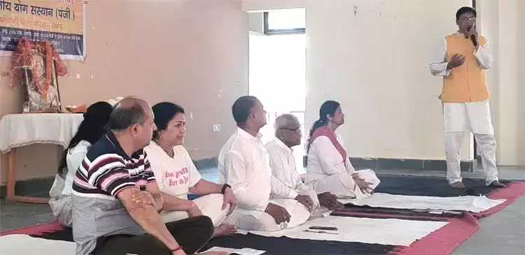 Haridwar: मोटापा कम करने के लिए योग शिविर का शुभारंभ