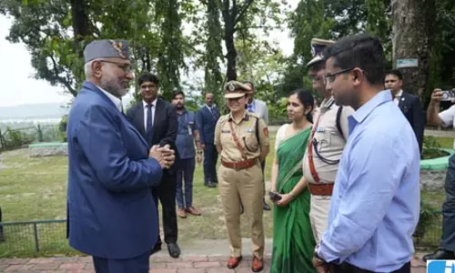 उपराष्ट्रपति ने तीस्ता नदी के किनारे वक्त गुजारा उपराष्ट्रपति ने तीस्ता नदी के किनारे वक्त गुजारा