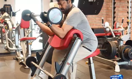 चिरंजीवी का वर्कआउट वीडियो वायरल, ‘Mega158’ के उद्घाटन समारोह की तारीख का ऐलान चिरंजीवी का वर्कआउट वीडियो वायरल, ‘Mega158’ के उद्घाटन समारोह की तारीख का ऐलान