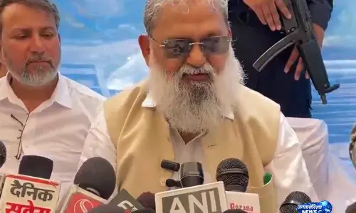 PM मोदी के विदेश दौरों पर टिप्पणी को लेकर अनिल विज ने पंजाब CM को घेरा PM मोदी के विदेश दौरों पर टिप्पणी को लेकर अनिल विज ने पंजाब CM को घेरा