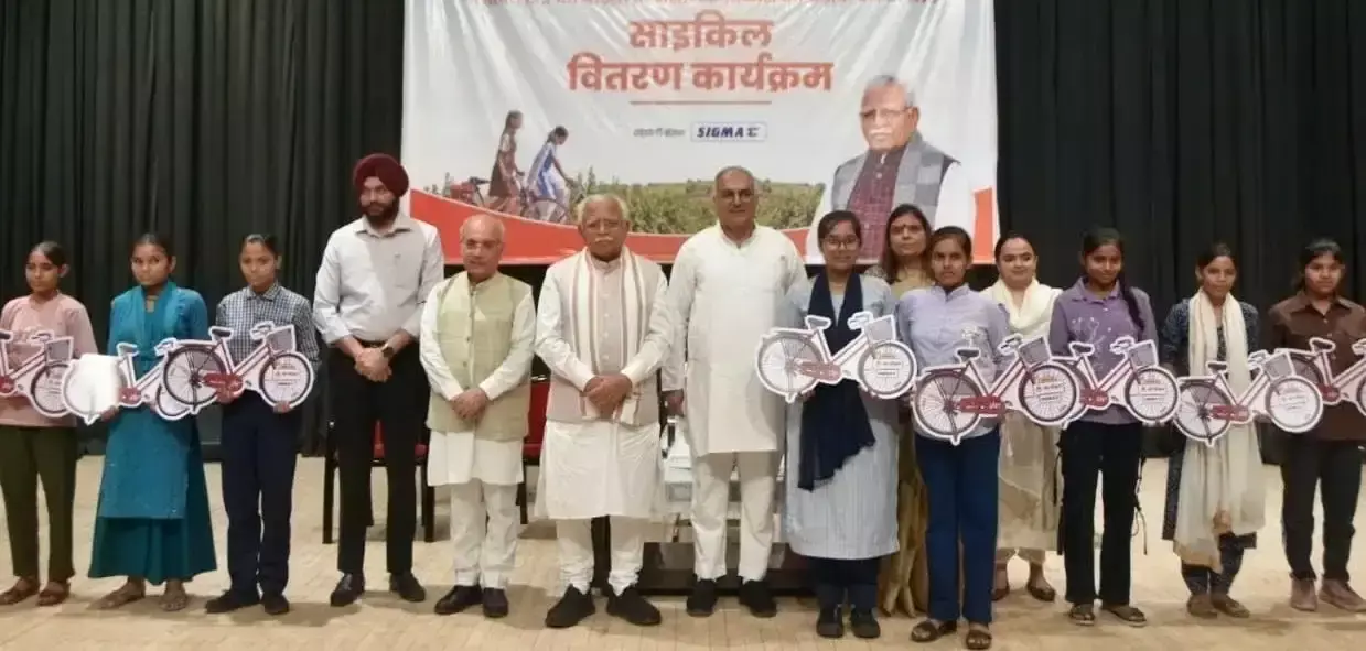 Panipat: पानीपत में मंत्री मनोहर लाल ने दिया समाज सेवा का संदेश Panipat: पानीपत में मंत्री मनोहर लाल ने दिया समाज सेवा का संदेश