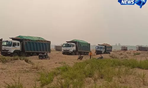 अवैध रेत परिवहन पर प्रशासन की बड़ी कार्रवाई, 4 वाहन जब्त