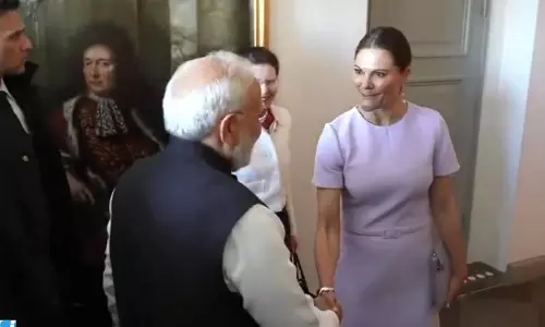 स्वीडन दौरे पर पीएम मोदी ने प्रधानमंत्री उल्फ क्रिस्टर्सन से की मुलाकात, स्वीडन दौरे पर पीएम मोदी ने प्रधानमंत्री उल्फ क्रिस्टर्सन से की मुलाकात,