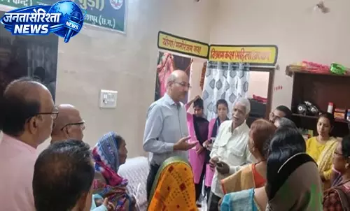 विशेष प्रतिवेदक सुभाष चन्द्र ने जशपुर में वृद्धाश्रम एवं नशामुक्ति केंद्र का किया निरीक्षण