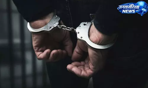 CG: नदी किनारे और खानबाड़ा से 8 जुआरी गिरफ्तार, पुलिस की बड़ी कार्रवाई CG: नदी किनारे और खानबाड़ा से 8 जुआरी गिरफ्तार, पुलिस की बड़ी कार्रवाई