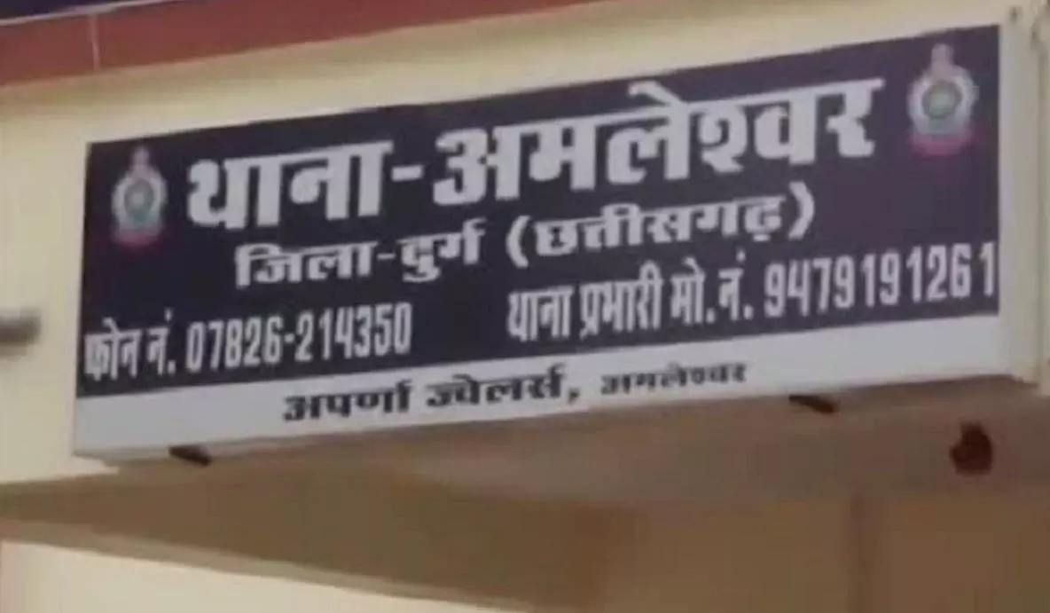 पार्षद से लूट, चाकू से डराकर वारदात को दिया गया अंजाम पार्षद से लूट, चाकू से डराकर वारदात को दिया गया अंजाम
