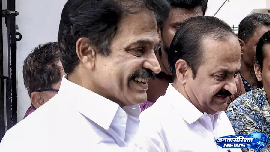 केरल में UDF सरकार की तैयारियां तेज, शपथ से पहले मंत्रियों की सूची जारी करने की तैयारी केरल में UDF सरकार की तैयारियां तेज, शपथ से पहले मंत्रियों की सूची जारी करने की तैयारी