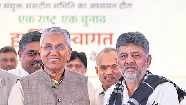 JPC चेयरमैन पी.पी. चौधरी ने ‘एक देश, एक चुनाव’ पर सहमति बनाने की अपील की JPC चेयरमैन पी.पी. चौधरी ने ‘एक देश, एक चुनाव’ पर सहमति बनाने की अपील की