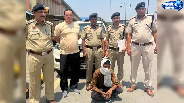 रेलवे पुल के पास 5 किलो गांजा के साथ दिव्यांग युवक गिरफ्तार, NDPS एक्ट में केस दर्ज रेलवे पुल के पास 5 किलो गांजा के साथ दिव्यांग युवक गिरफ्तार, NDPS एक्ट में केस दर्ज