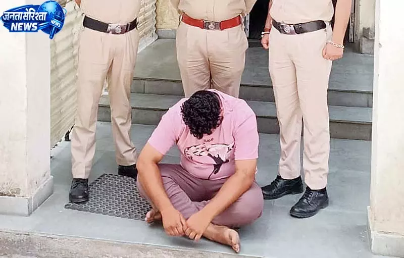 नशा तस्करी पर शिकंजा, चंडीगढ़-अमृतसर से दो मुख्य सप्लायर गिरफ्तार नशा तस्करी पर शिकंजा, चंडीगढ़-अमृतसर से दो मुख्य सप्लायर गिरफ्तार