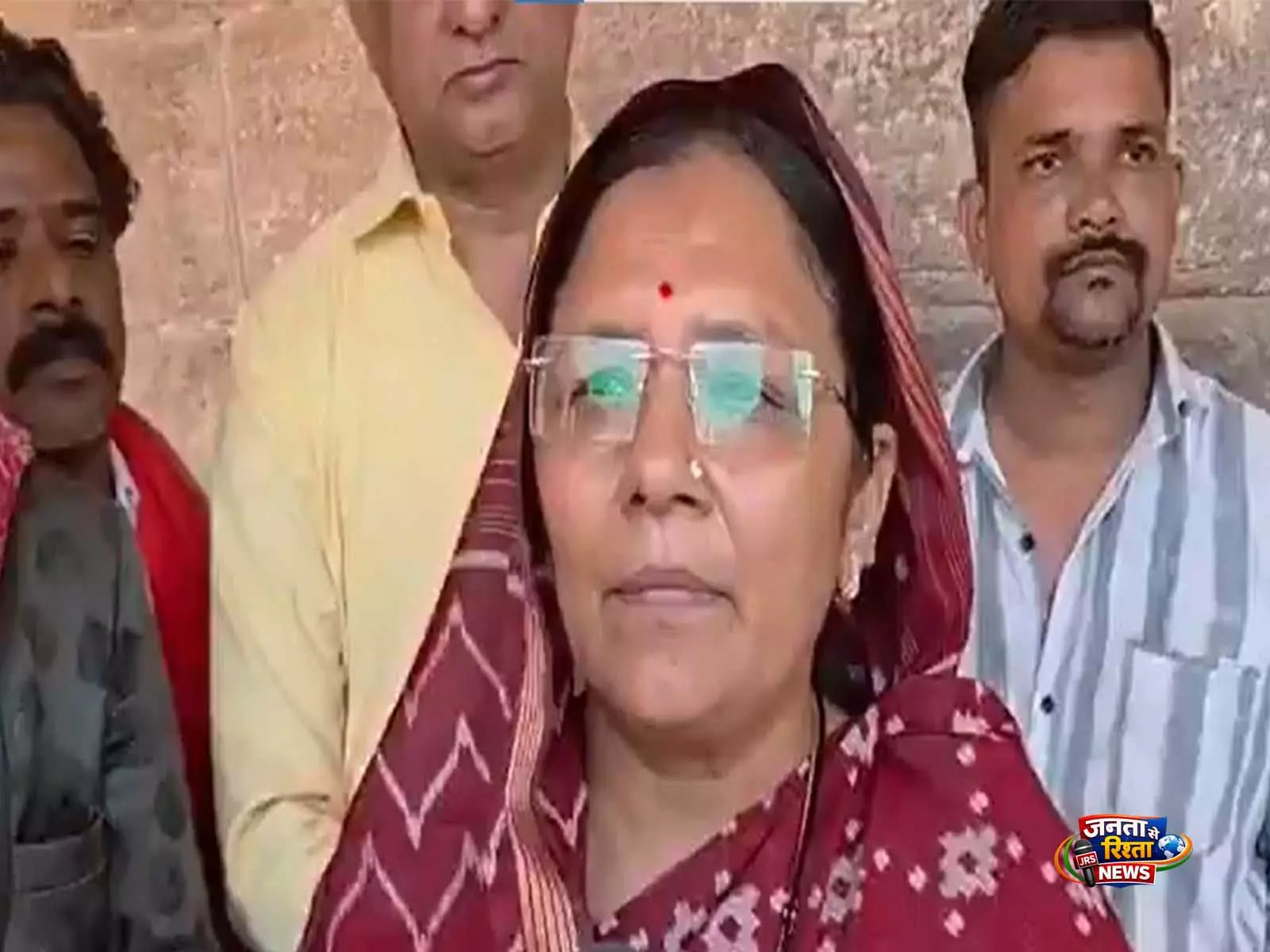 MP हाई कोर्ट के फैसले के बाद केंद्रीय मंत्री सावित्री ठाकुर का बयान, भोजशाला मंदिर को लेकर दी प्रतिक्रिया MP हाई कोर्ट के फैसले के बाद केंद्रीय मंत्री सावित्री ठाकुर का बयान, भोजशाला मंदिर को लेकर दी प्रतिक्रिया