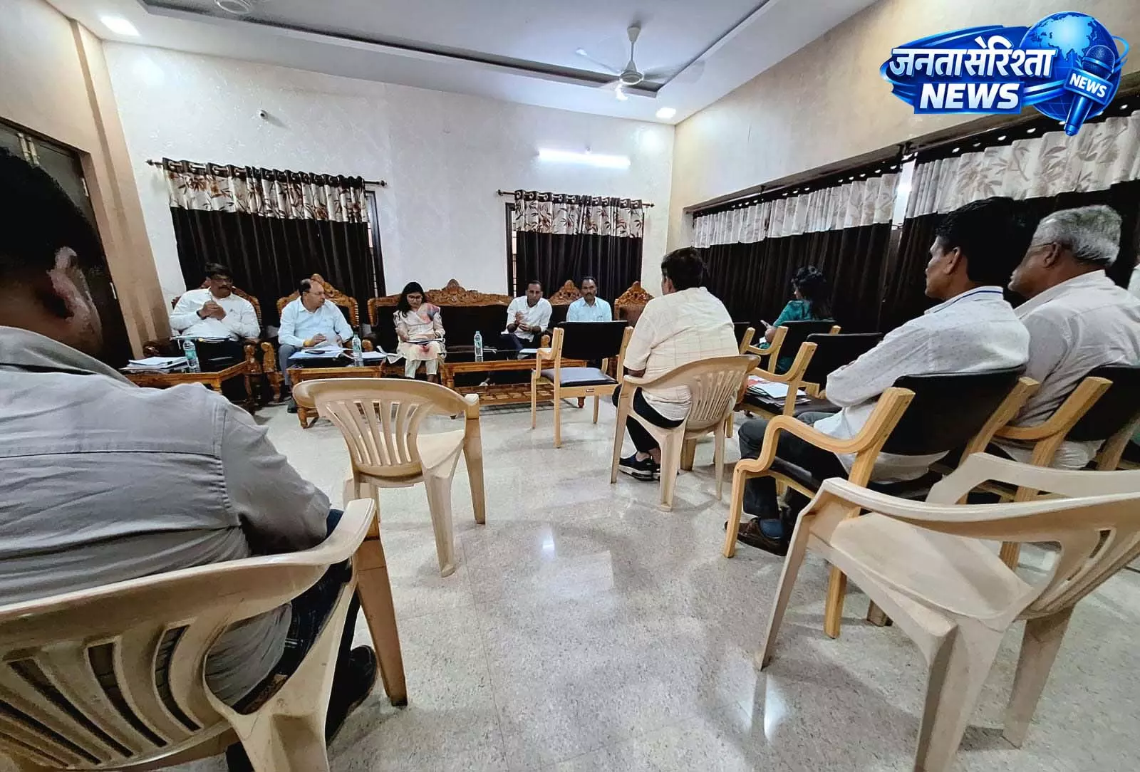 लोक निर्माण विभाग के सचिव ने सड़कों, पुलों और राष्ट्रीय राजमार्गों के निर्माण की प्रगति की समीक्षा की लोक निर्माण विभाग के सचिव ने सड़कों, पुलों और राष्ट्रीय राजमार्गों के निर्माण की प्रगति की समीक्षा की
