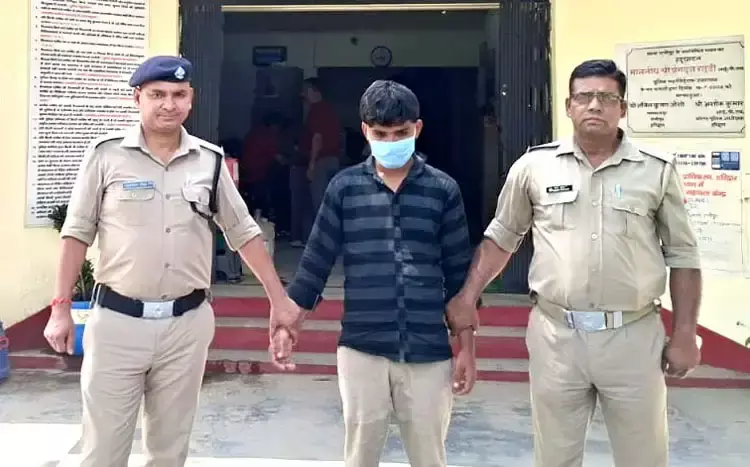 Haridwar: नाबालिग से दुष्कर्म के आरोप में युवक गिरफ्तार Haridwar: नाबालिग से दुष्कर्म के आरोप में युवक गिरफ्तार