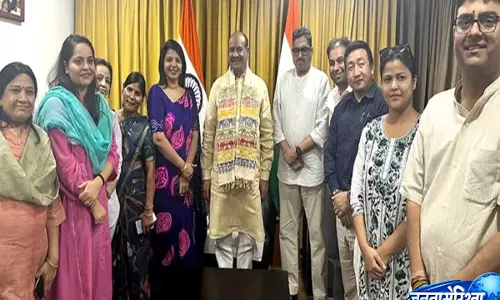 Kota: डोनर मंत्रालय ने एरी सिल्क, कोटा डोरिया के फ्यूजन में प्रीमियम फैब्रिक बनाने की संभावना तलाशना शुरू Kota: डोनर मंत्रालय ने एरी सिल्क, कोटा डोरिया के फ्यूजन में प्रीमियम फैब्रिक बनाने की संभावना तलाशना शुरू