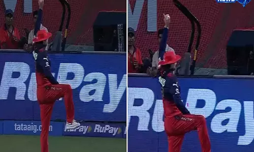 टिम डेविड ने RCB प्लेऑफ़ के बाद पंजाब किंग्स फैंस के सामने सिद्धू मूसेवाला स्टाइल किया सेलिब्रेशन टिम डेविड ने RCB प्लेऑफ़ के बाद पंजाब किंग्स फैंस के सामने सिद्धू मूसेवाला स्टाइल किया सेलिब्रेशन
