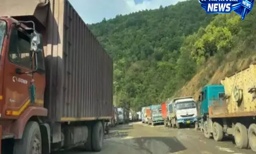 Manipur highway blocked: नागा और कुकी ग्रुप्स की नाकाबंदी से फ्यूल संकट का डर