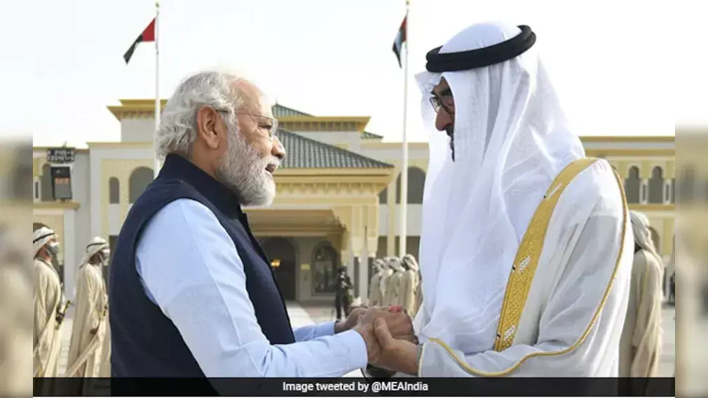 राय: सऊदी अरब की जटिलता के बीच PM मोदी UAE पहुंचे राय: सऊदी अरब की जटिलता के बीच PM मोदी UAE पहुंचे