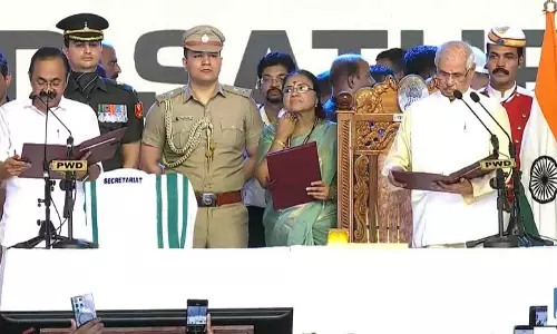केरलम में आज से UDF सरकार, वीडी सतीशन ने ली CM पद की शपथ