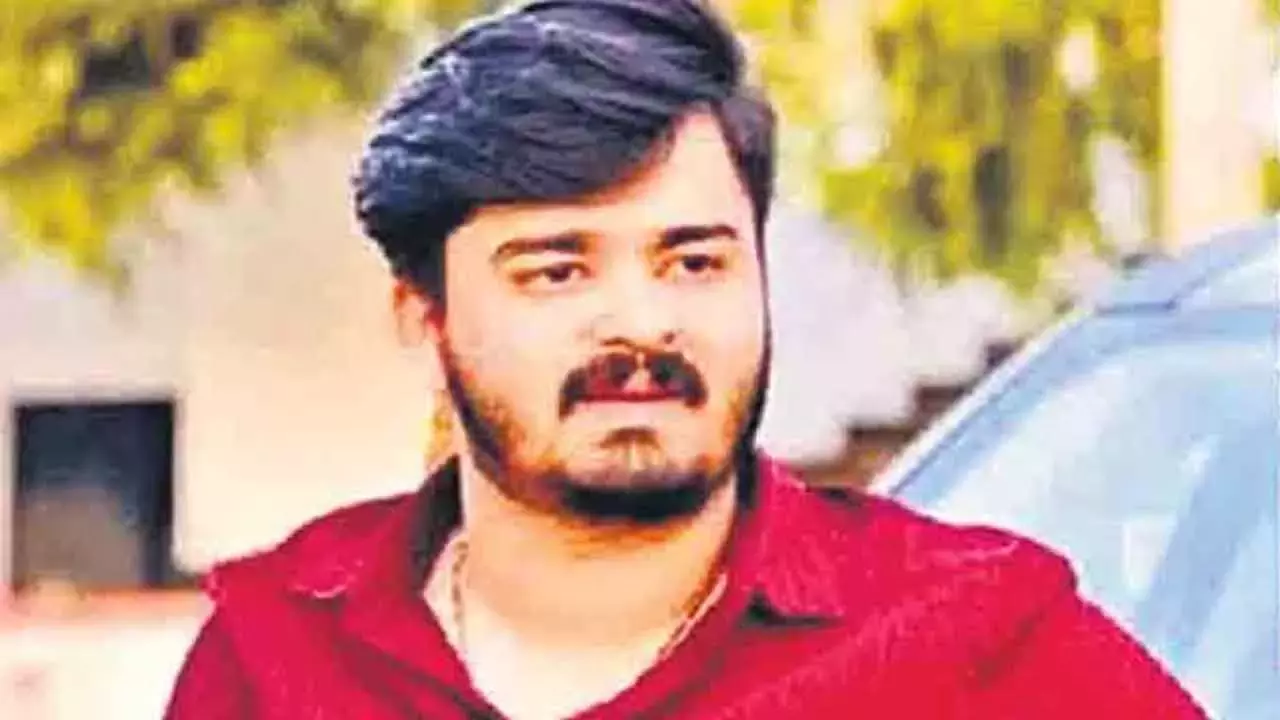नारायण को साईं बगीरथ को संभालने में पुलिस की गलती लगी