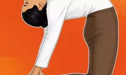 दिन भर छाई रहती है सुस्ती, छोटे-छोटे काम के बाद थक जाता है शरीर? उष्ट्रासन से दूर होगी समस्याएं