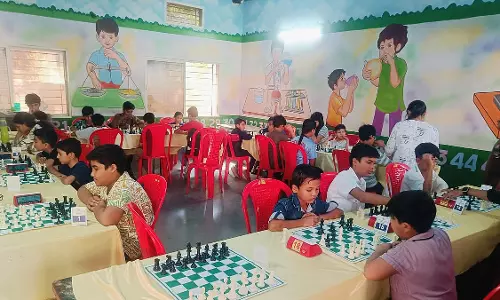 Harda में 7वां जिला शतरंज टूर्नामेंट सम्पन्न, स्व. पीसी पोर्टे को श्रद्धांजलि Harda में 7वां जिला शतरंज टूर्नामेंट सम्पन्न, स्व. पीसी पोर्टे को श्रद्धांजलि