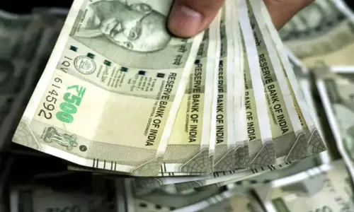 महिलाओं को 3 हजार देने का अहम निर्णय, बस में फ्री में सफर भी