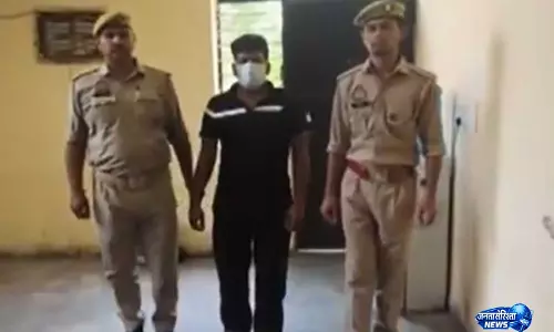 Noida: दहेज से जुड़ी संदिग्ध मौत के मामले में छत से गिरने के बाद महिला की मौत; पति और ससुर गिरफ्तार