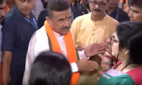 बंगाल CM सुवेंदु अधिकारी ने लगाया पहला जनता दरबार बंगाल CM सुवेंदु अधिकारी ने लगाया पहला जनता दरबार