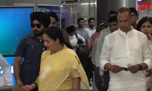 ‘मेरा भारत मेरा योगदान’ अभियान के तहत दिल्ली CM ने मेट्रो से किया सफर