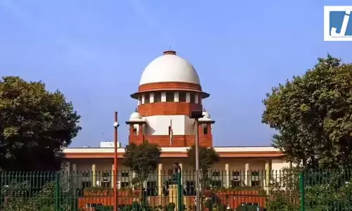 1.10 करोड़ का चूना: तीन साल बाद सुप्रीम कोर्ट से मिली राहत, खुद को बताता था PM का करीबी 1.10 करोड़ का चूना: तीन साल बाद सुप्रीम कोर्ट से मिली राहत, खुद को बताता था PM का करीबी