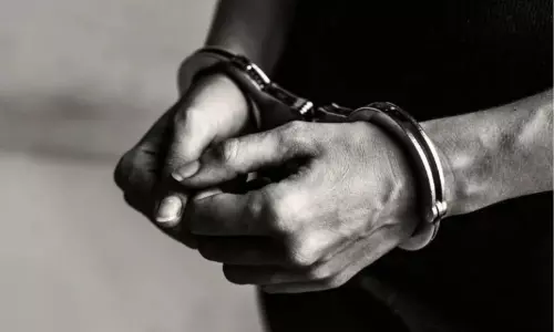 NCB की बड़ी कार्रवाई, म्यांमार का ड्रग किंगपिन दिल्ली से गिरफ्तार, 115 करोड़ का नेटवर्क ध्वस्त NCB की बड़ी कार्रवाई, म्यांमार का ड्रग किंगपिन दिल्ली से गिरफ्तार, 115 करोड़ का नेटवर्क ध्वस्त