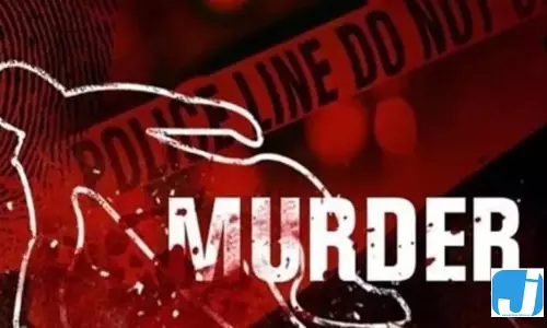 दिल दहला देने वाली वारदात: लिव-इन पार्टनर पर हमला कर शख्स ने की आत्महत्या दिल दहला देने वाली वारदात: लिव-इन पार्टनर पर हमला कर शख्स ने की आत्महत्या