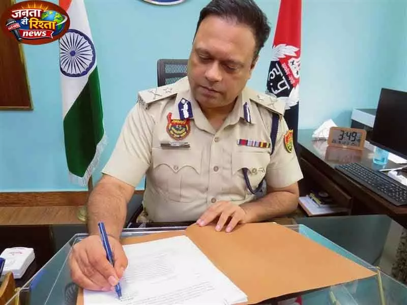 Gurugram पुलिस के नए चीफ: सिबाश कबीराज, हरियाणा में बड़े फेरबदल Gurugram पुलिस के नए चीफ: सिबाश कबीराज, हरियाणा में बड़े फेरबदल