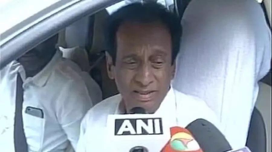 AIADMK के वरिष्ठ नेता एस. सेम्मालाई ने पार्टी से दिया इस्तीफा AIADMK के वरिष्ठ नेता एस. सेम्मालाई ने पार्टी से दिया इस्तीफा