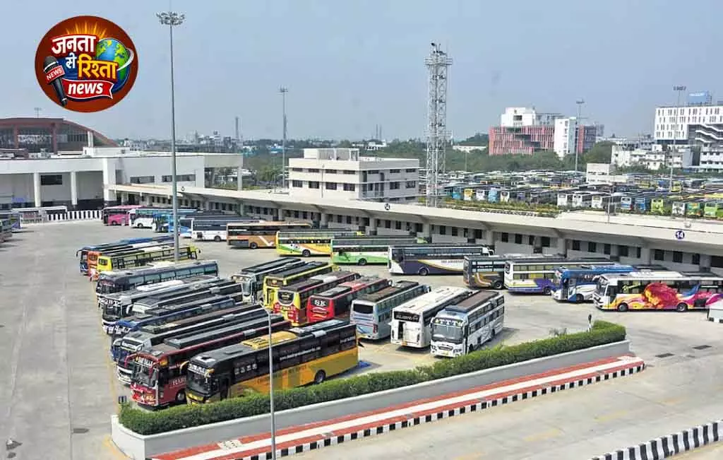Koyambedu से बस सेवा बहाल करने की मांग, ऑपरेटरों ने सीएम से संपर्क किया Koyambedu से बस सेवा बहाल करने की मांग, ऑपरेटरों ने सीएम से संपर्क किया