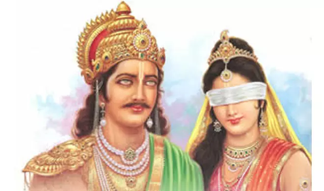 गांधारी ने दो बार ही हटाई आंखों की पट्टी, तब हुई चौंकाने वाली बात गांधारी ने दो बार ही हटाई आंखों की पट्टी, तब हुई चौंकाने वाली बात