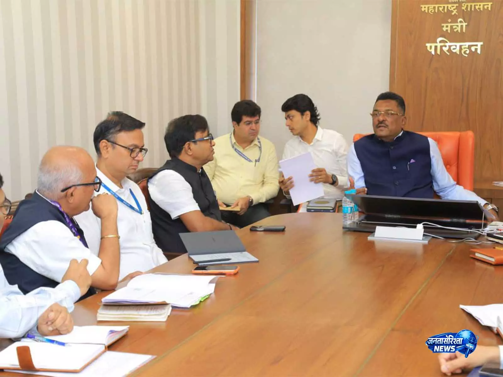 MSRTC किराया बढ़ोतरी पर विचार, महाराष्ट्र के परिवहन मंत्री ने कही ये बात MSRTC किराया बढ़ोतरी पर विचार, महाराष्ट्र के परिवहन मंत्री ने कही ये बात