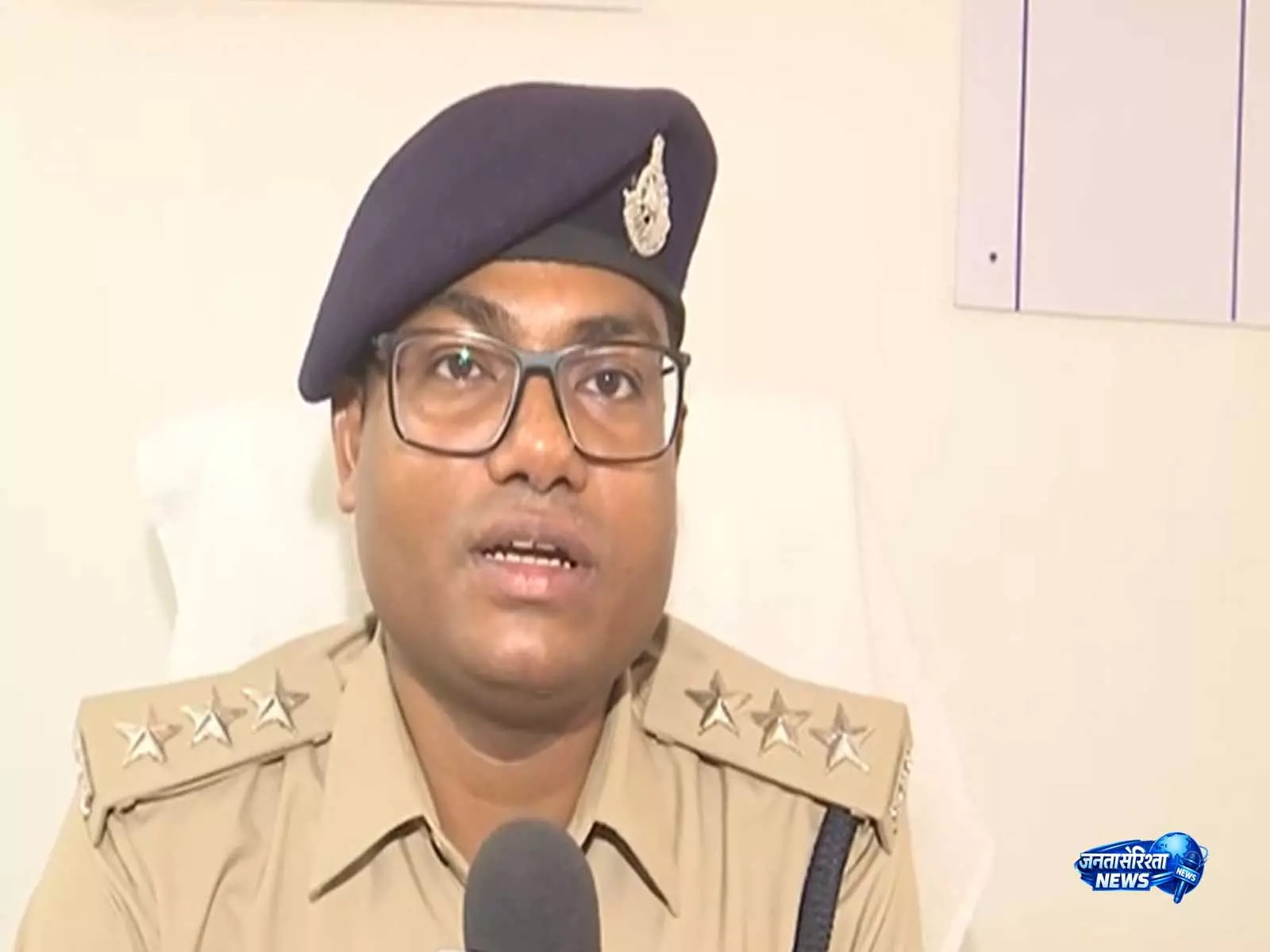Bhopal Police ट्विशा शर्मा की मौत के मामले में जांच जारी रखे हुए है, परिवार ने दूसरे पोस्टमॉर्टम की मांग की Bhopal Police ट्विशा शर्मा की मौत के मामले में जांच जारी रखे हुए है, परिवार ने दूसरे पोस्टमॉर्टम की मांग की