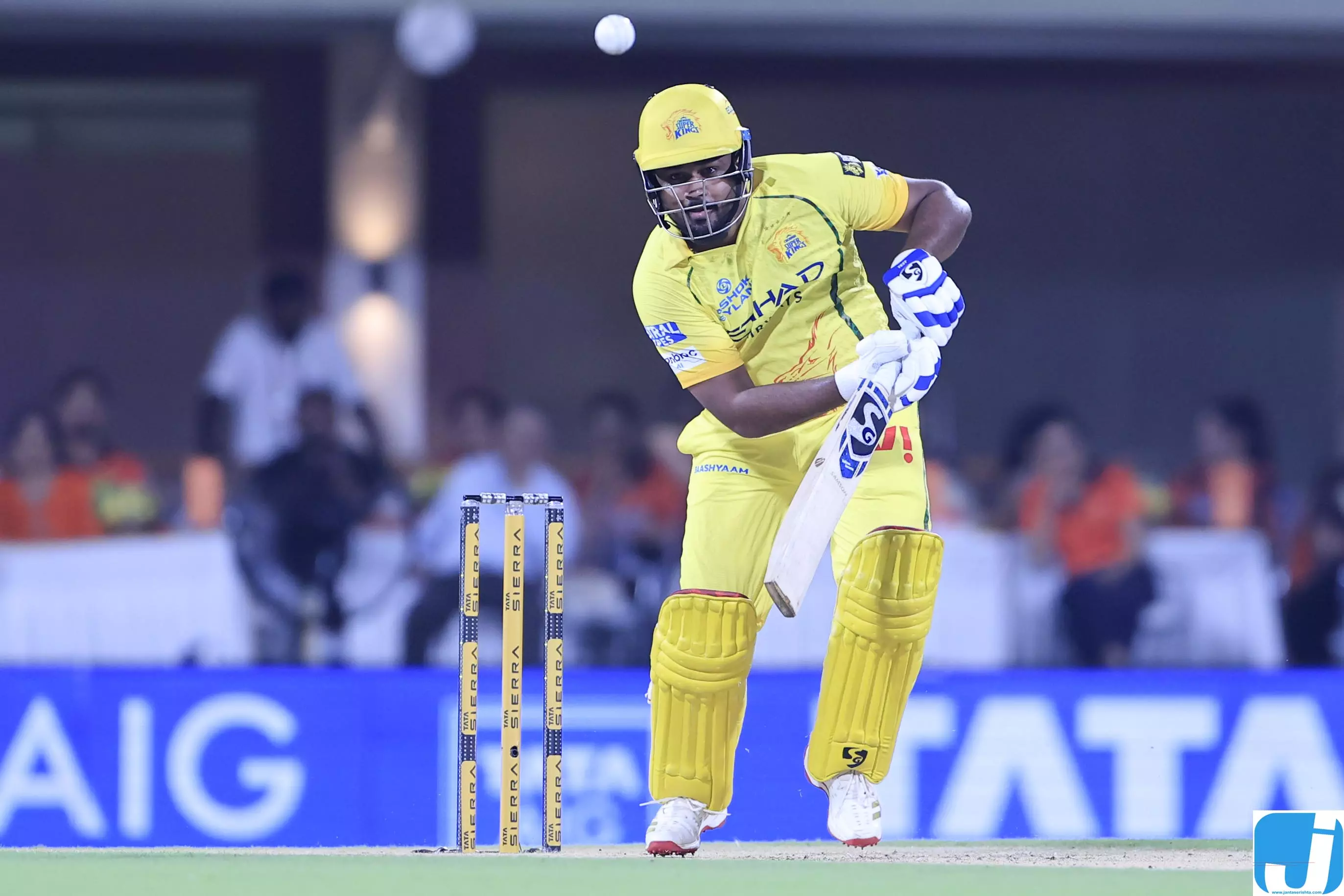 CSK को पावरप्ले में दूसरा झटका, उर्विल पटेल 13 रन बनाकर बोल्ड CSK को पावरप्ले में दूसरा झटका, उर्विल पटेल 13 रन बनाकर बोल्ड