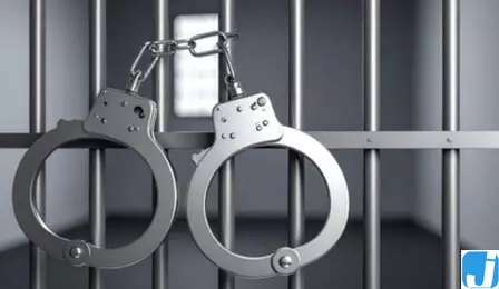 अवैध शराब की तस्करी के खिलाफ कड़ी कार्रवाई, तीन आरोपी गिरफ्तार अवैध शराब की तस्करी के खिलाफ कड़ी कार्रवाई, तीन आरोपी गिरफ्तार