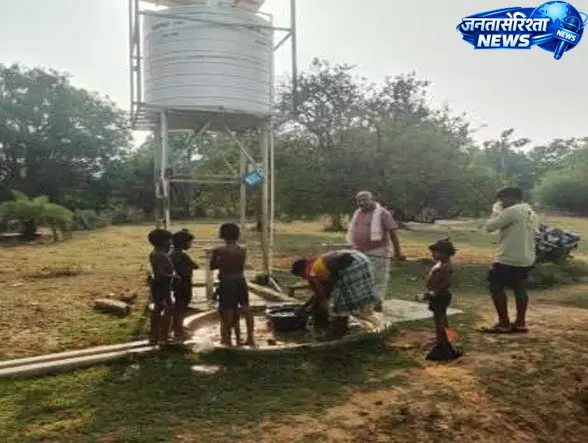 कोसलनार-1 में पेयजल व्यवस्था सुदृढ़, 186 परिवारों को मिल रहा स्वच्छ पानी कोसलनार-1 में पेयजल व्यवस्था सुदृढ़, 186 परिवारों को मिल रहा स्वच्छ पानी