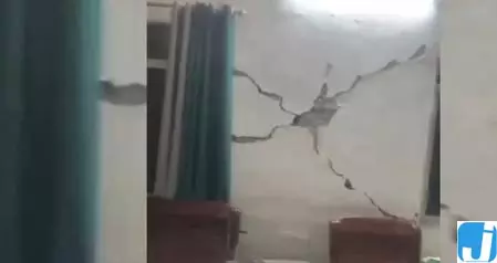 Earthquake: राजधानी में 5.2 तीव्रता का भूकंप, 13 इमारतें ढहीं Earthquake: राजधानी में 5.2 तीव्रता का भूकंप, 13 इमारतें ढहीं