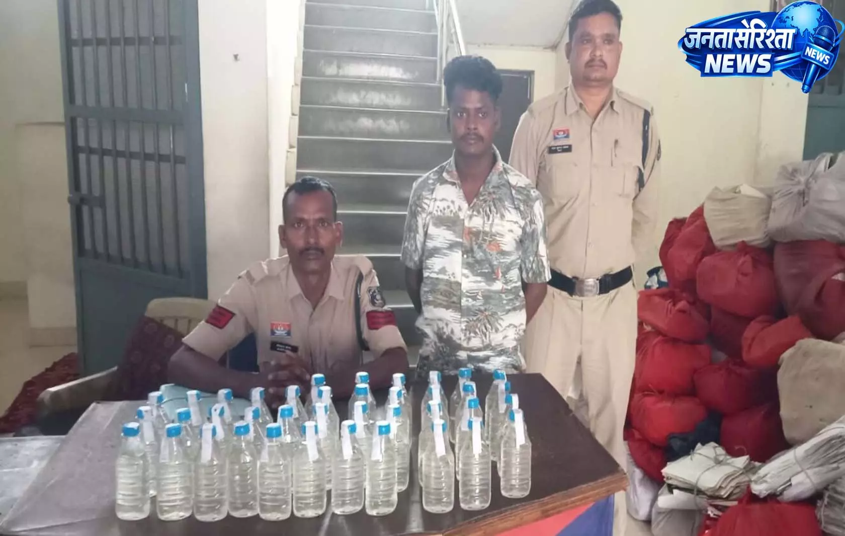 प्रहार अभियान के तहत तखतपुर पुलिस की बड़ी कार्रवाई, युवक गिरफ्तार प्रहार अभियान के तहत तखतपुर पुलिस की बड़ी कार्रवाई, युवक गिरफ्तार