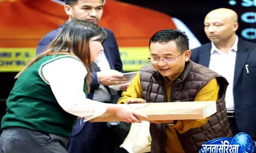 Sikkim: मुख्यमंत्री ने CMO लाभ वितरण का किया उद्घाटन Sikkim: मुख्यमंत्री ने CMO लाभ वितरण का किया उद्घाटन