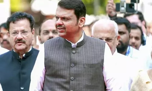 महाराष्ट्र: स्वास्थ्य सेवाओं में गुणवत्ता और तेजी पर दिया जाए विशेष ध्यान, बैठक में बोले सीएम फडणवीस