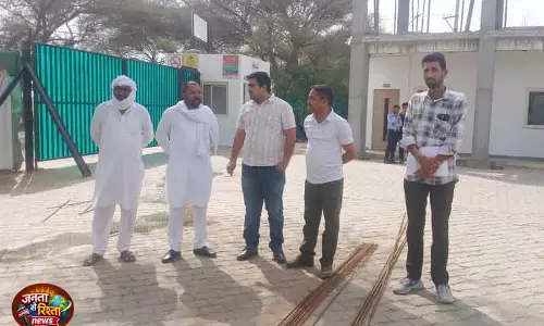 Sirsa प्रदूषण की शिकायत पर सरकारी टीम का दौरा Sirsa प्रदूषण की शिकायत पर सरकारी टीम का दौरा